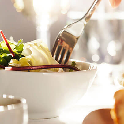 Uzun Bir Uçak Yolculuğunda Ne Yemeli?