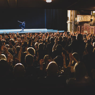 Sezon Başladı: Şehir  Ve Devlet Tiyatroları